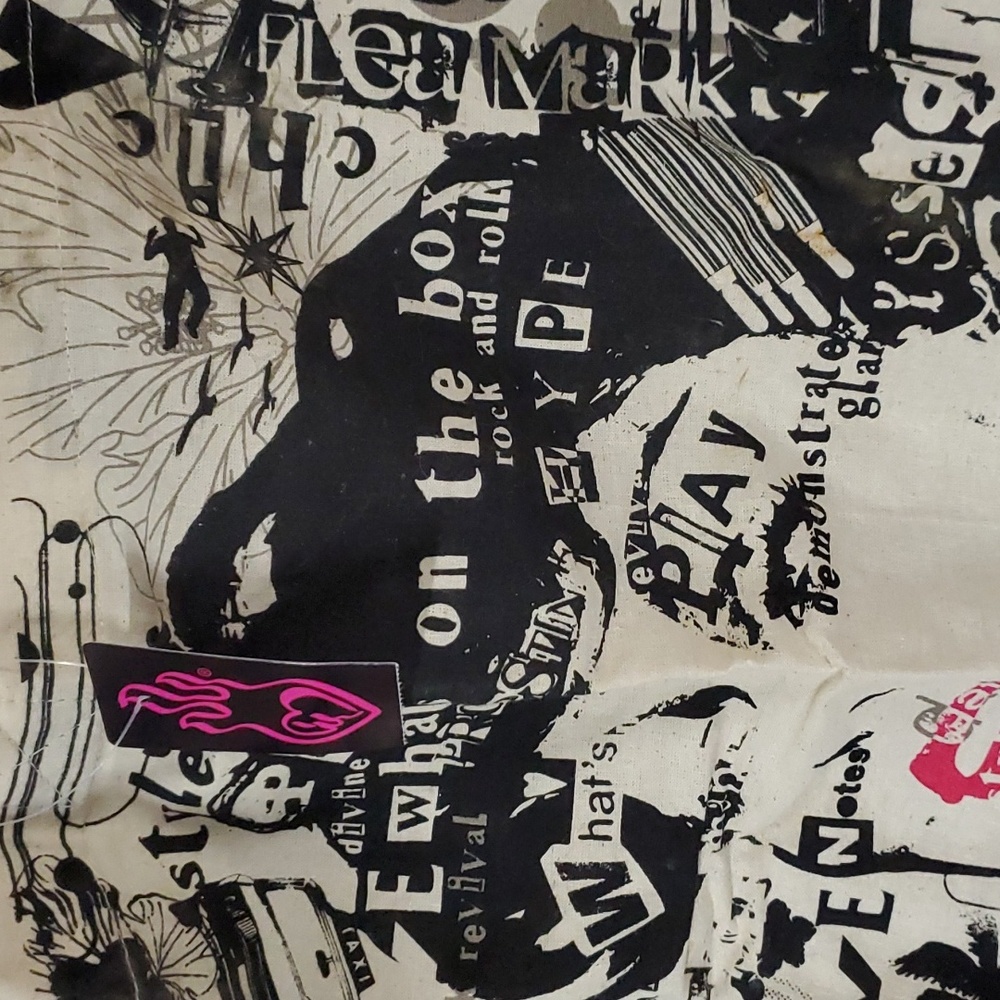 Torrid Graphic Canvas Tote Bag Rare - Picture 2 of 10